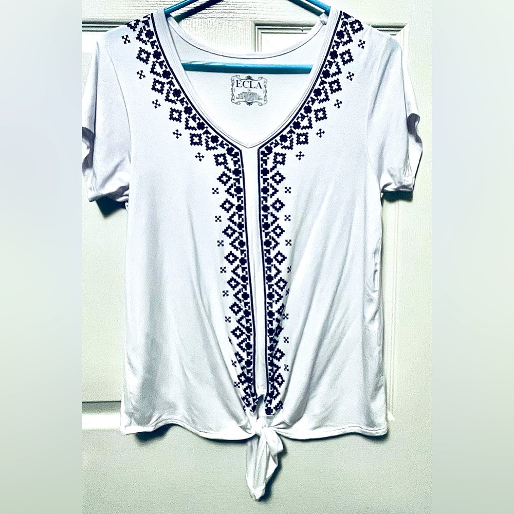 NWT Women’s ECLA Top ~ Size Small